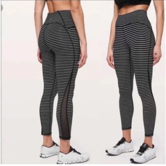 Lululemon Train Times Pant Leggings 25" Parallel Stripe Black White Size 4 - Picture 2 of 9